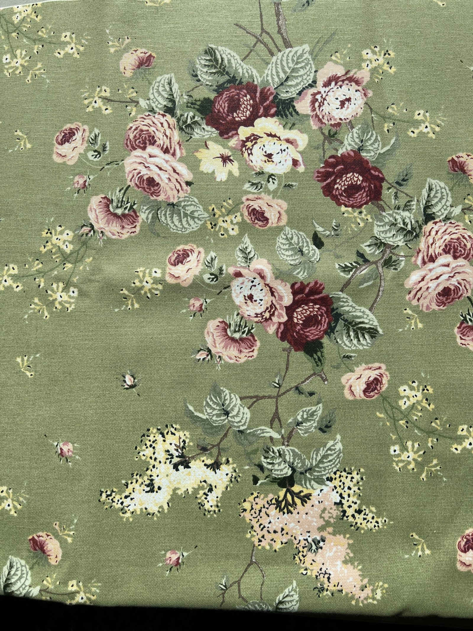 Ptextil - Декоративна калъфка Зелени Рози, 40х40 см. Декоративна калъфка Зелени Рози, 40х40 см. - Image 2