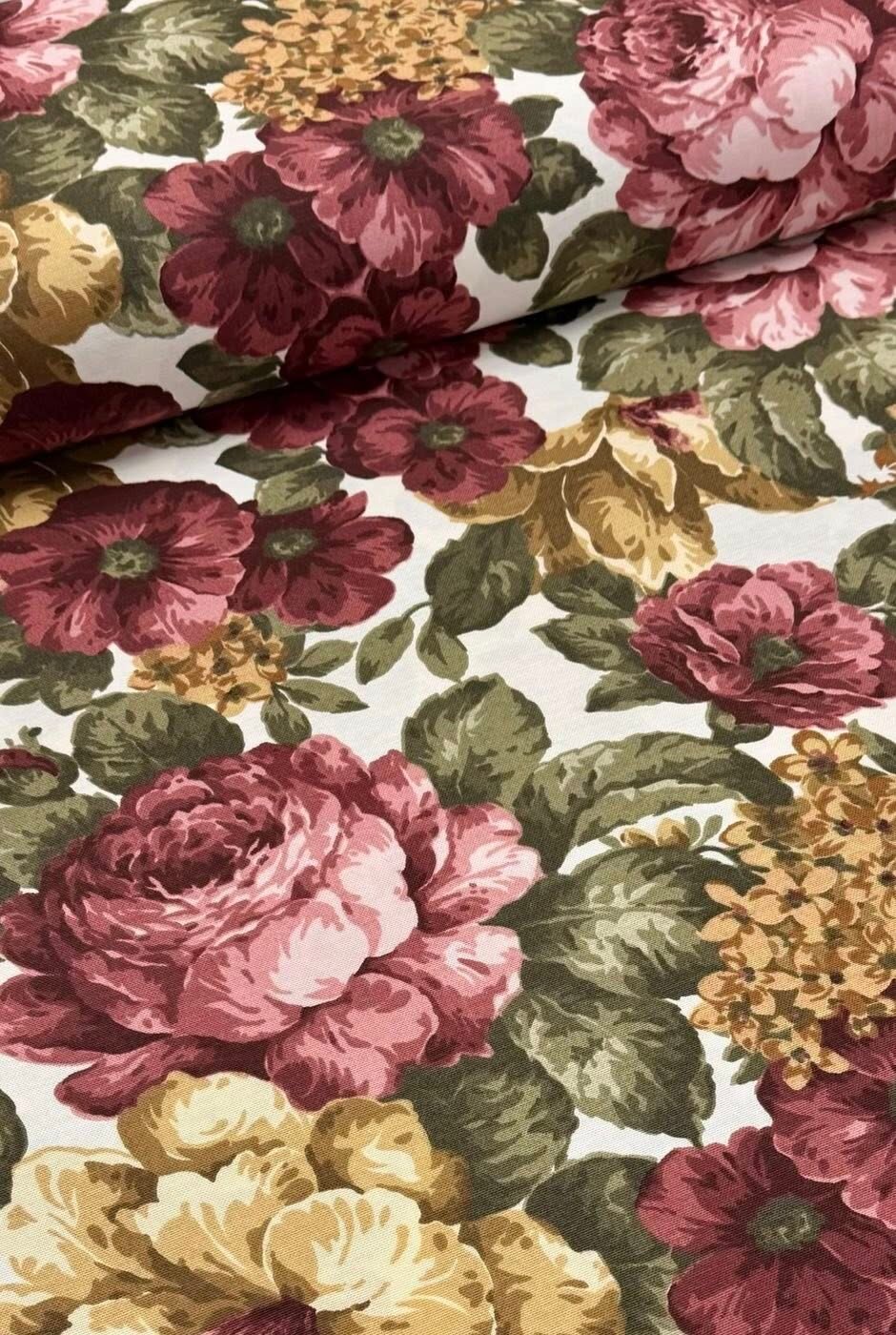 Ptextil - Хидрофобирана покривка ‘Винтидж рози’ Хидрофобирана покривка ‘Винтидж рози’